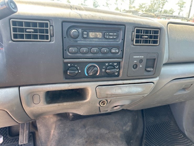 2002-ford-f250-image-33