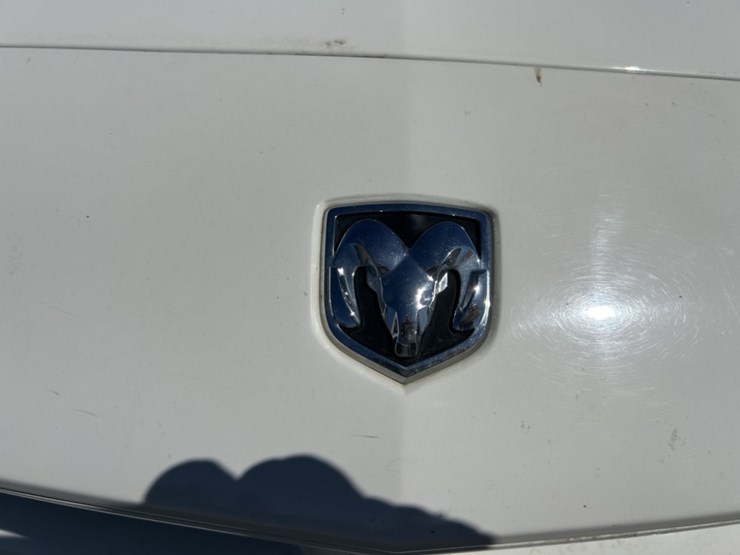2009-dodge-charger-sedan-image-9