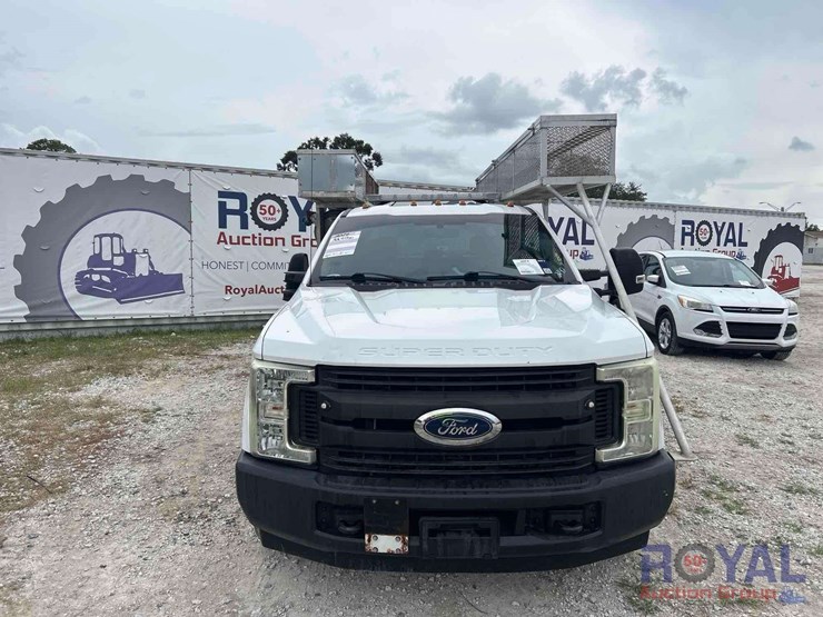2017-ford-f350-image-29