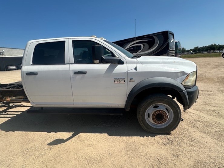 dodge-ram-5500-image-24