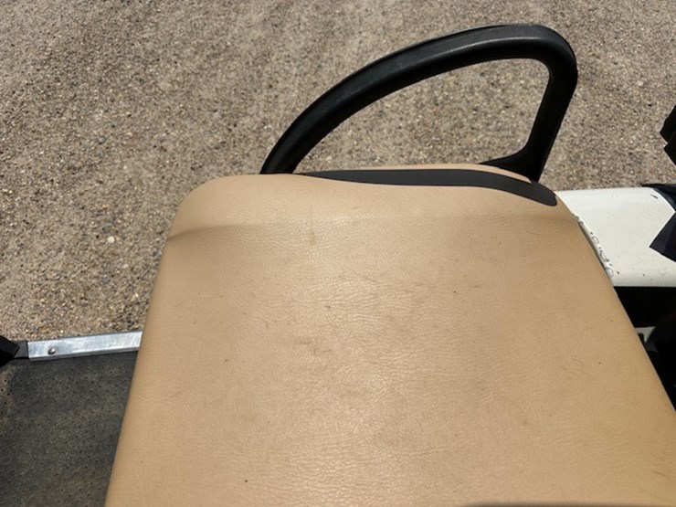 #57-•-ez-go-golf-cart-image-17