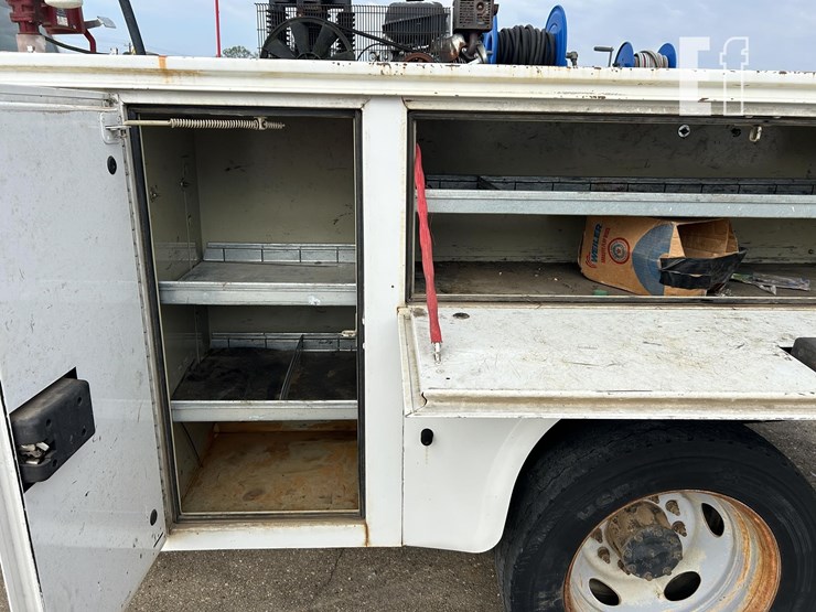 2016-ford-f550-sd-image-18