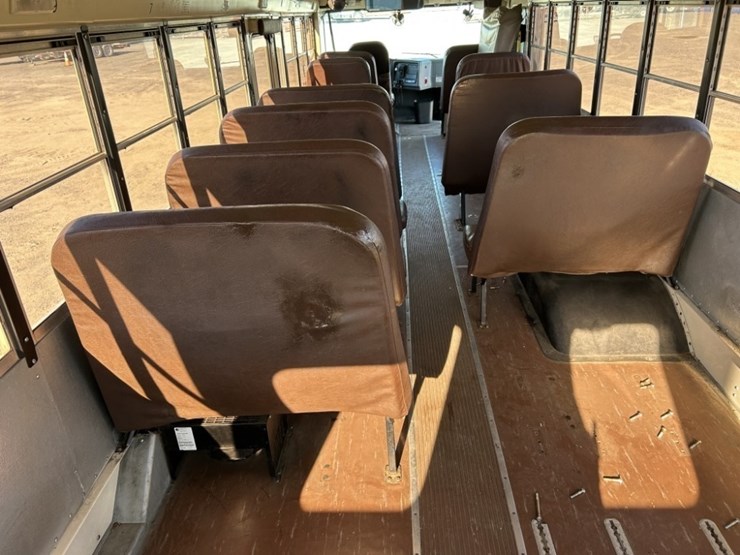 2013-ic-pb10500-school-bus-image-21