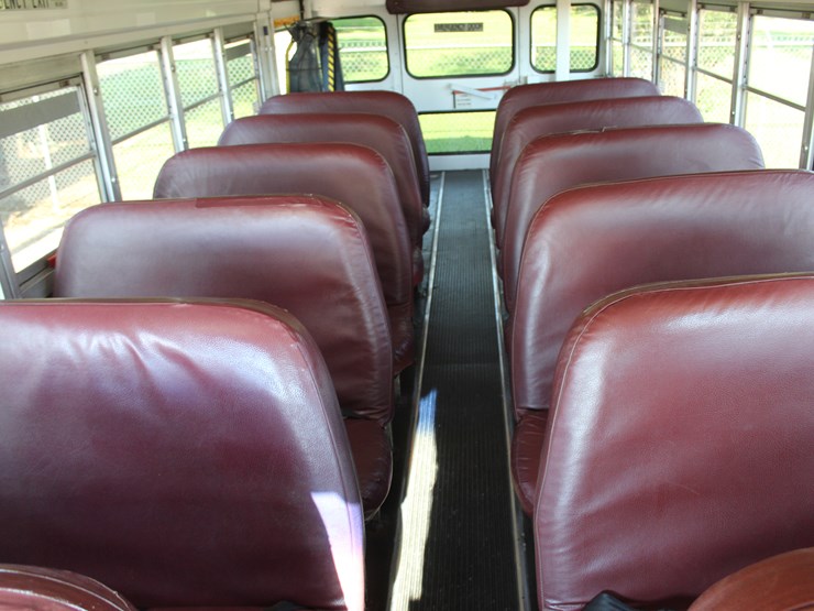 2000-international-3800-image-10