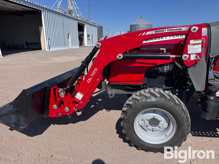 2016-massey-ferguson-1742-image-13