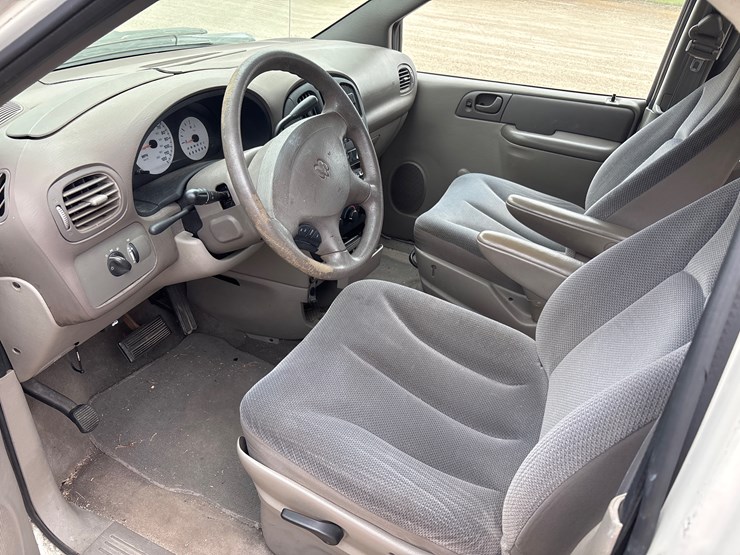 2003-dodge-caravan-image-6