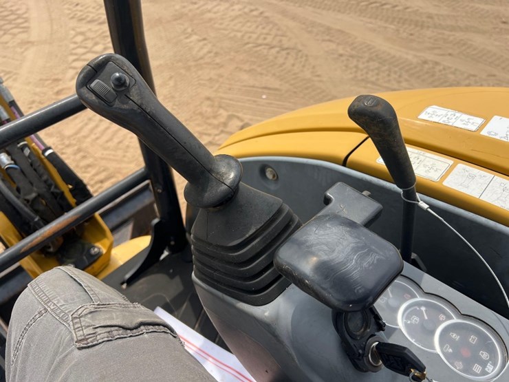 2018-caterpillar-303e-cr-image-32