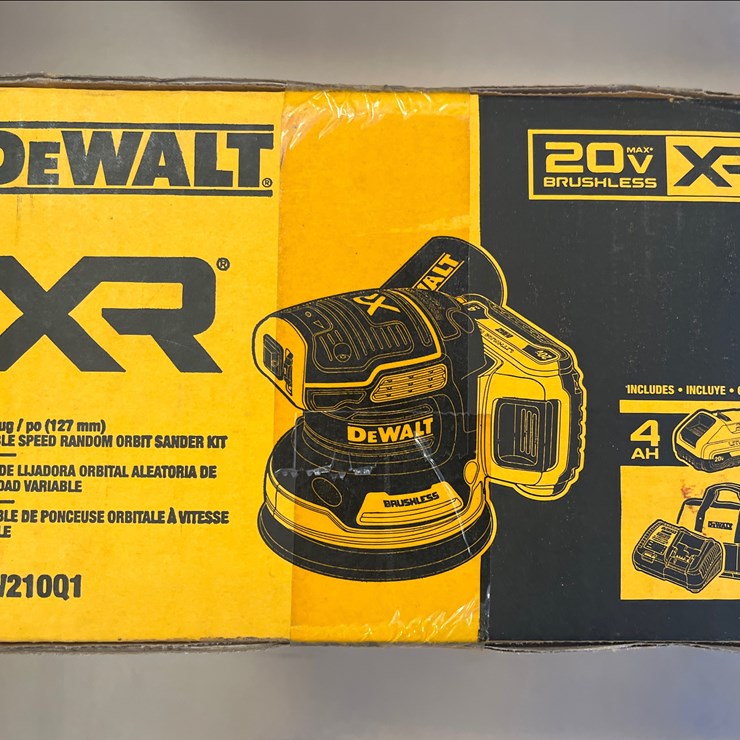 #1157 • DEWALT ORBIT SANDER