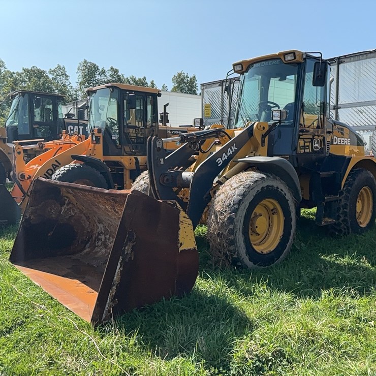 2015 DEERE 344K