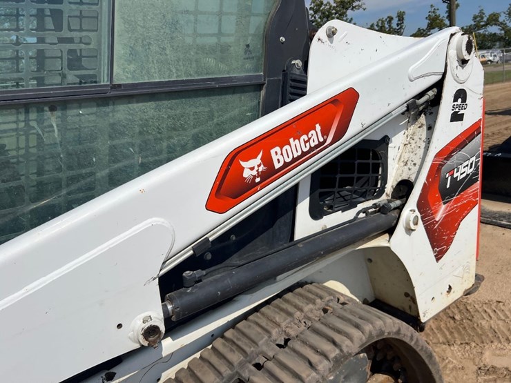 2021-bobcat-t450-image-20
