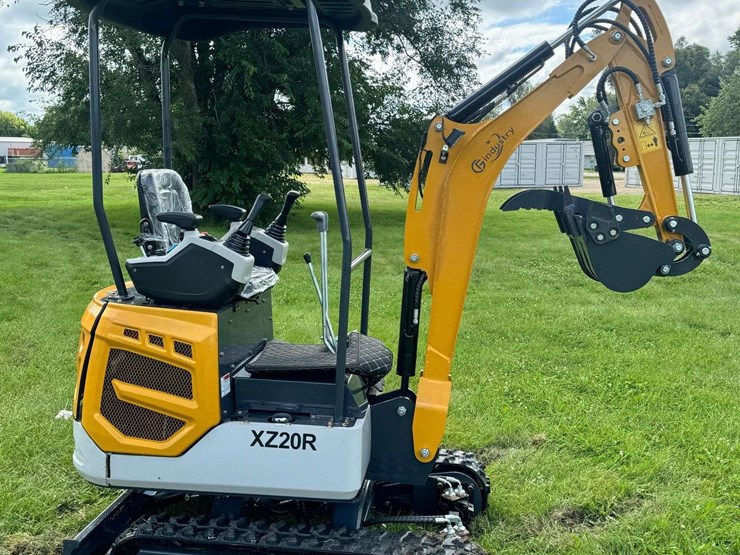 2025-cfg-industrial-xz20r-mini-excavator-...-unused-image-6