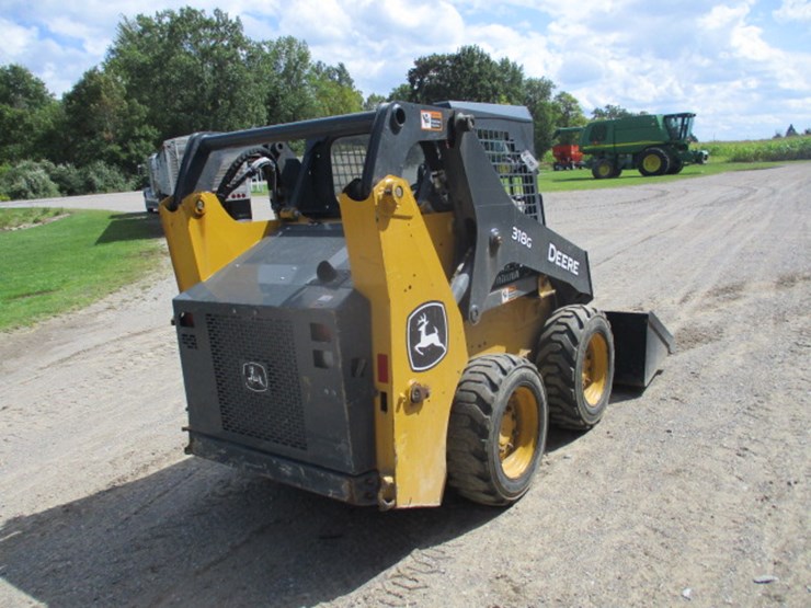 deere-318g-image-10