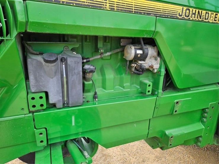 john-deere-8200-image-14