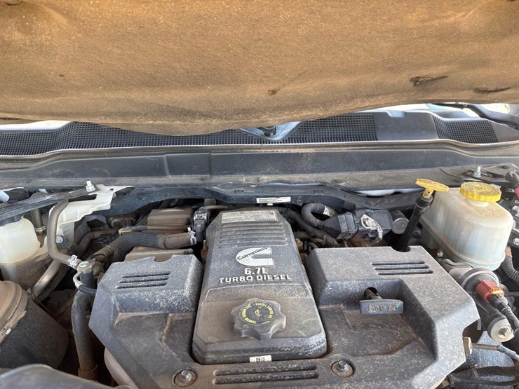 2019-dodge-ram-5500-image-26
