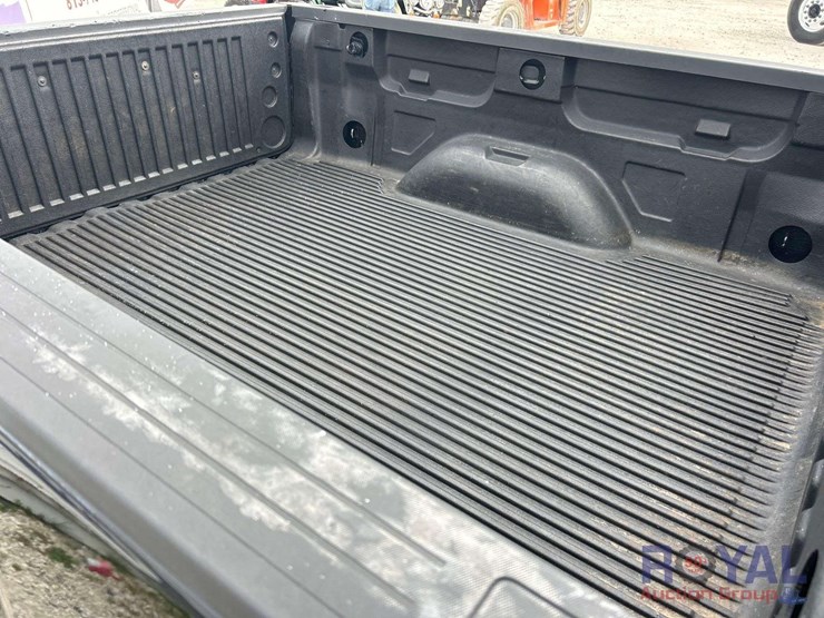 2017-gmc-sierra-1500-image-25