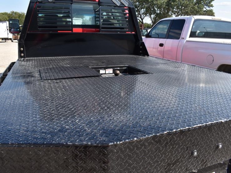 2016-chevrolet-3500hd-image-5