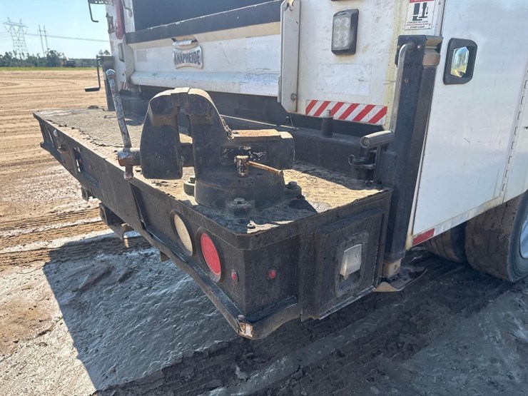 2019-dodge-ram-5500-image-14