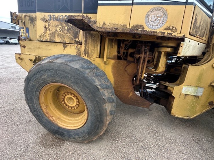 caterpillar-918f-image-35