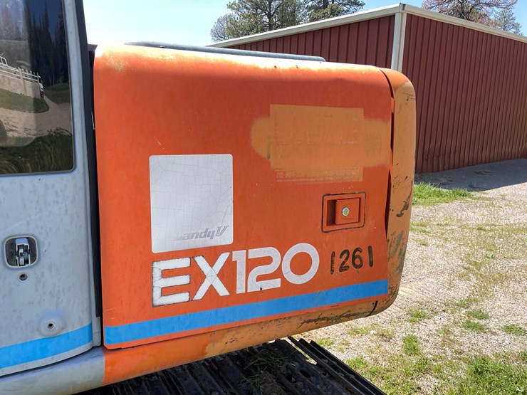 hitachi-ex120-image-25