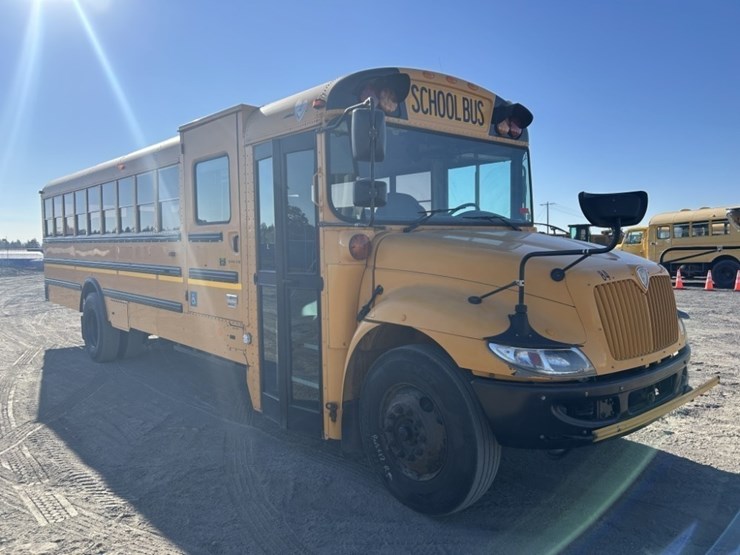 2013-ic-pb10500-school-bus-image-7