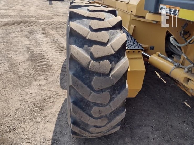 2020-deere-670gp-image-19