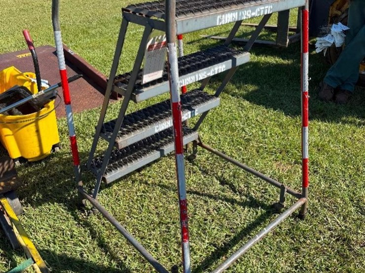 4-step-platform-ladder-image-3