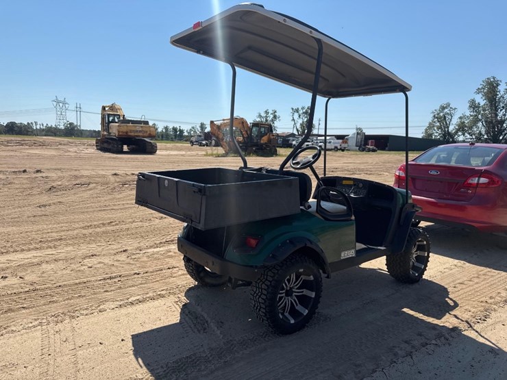 2020-ez-go-express-s4-golf-cart-image-6