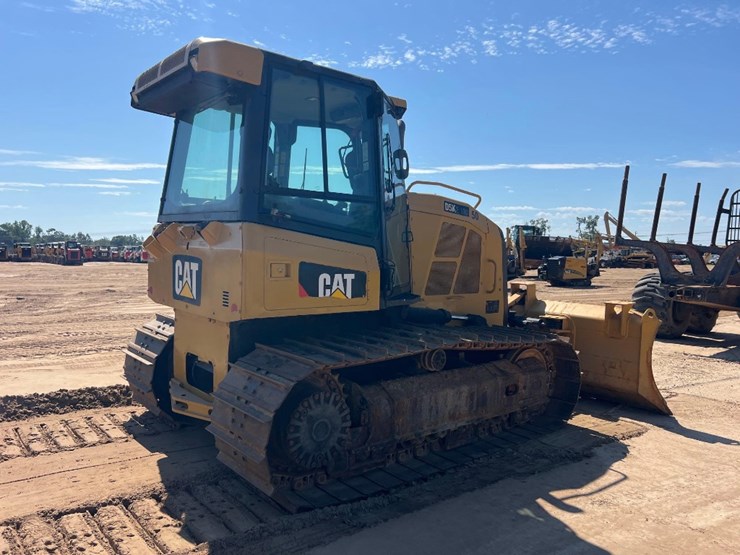 2017-caterpillar-d5k2-lgp-image-4