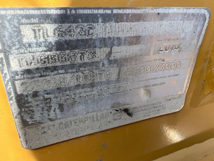 2014-caterpillar-tl642c-image-15