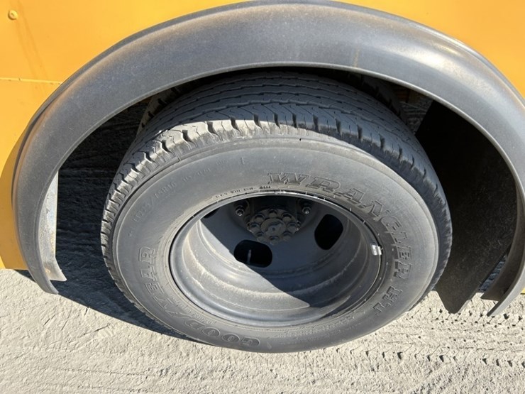2008-chevrolet-express-school-bus-image-25