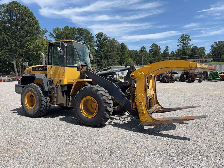 2012-komatsu-wa250-image-10