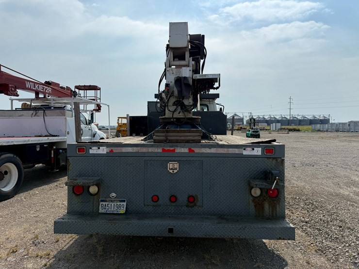 2005-international-durastar-4300-image-5