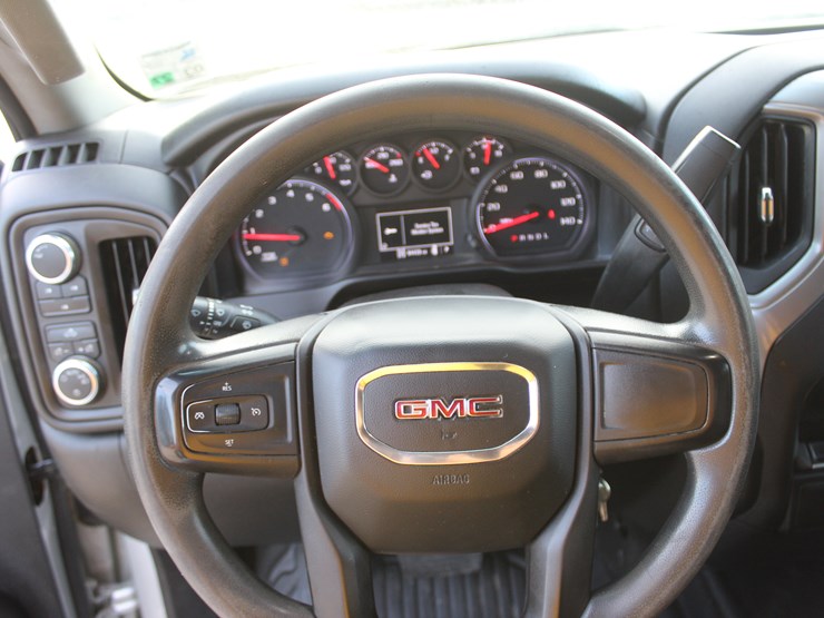 2021-gmc-k2500-image-10