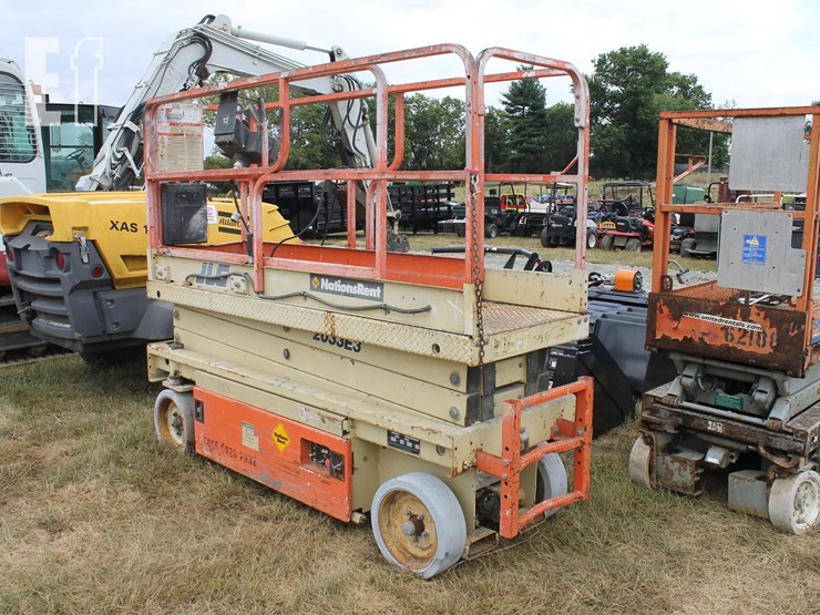 20'-scissor-lift-2966-image-1
