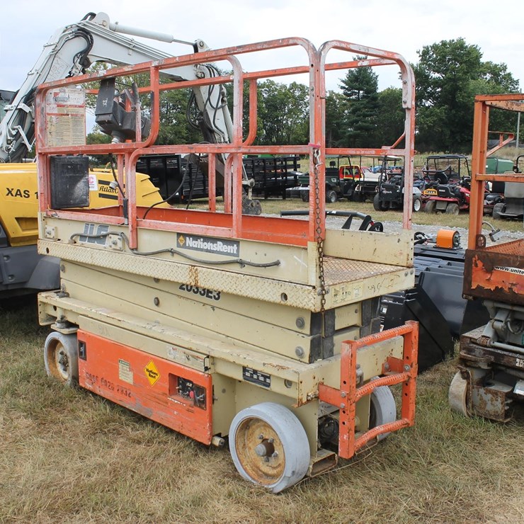 20' SCISSOR LIFT 2966
