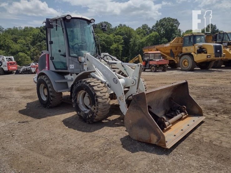 2012-takeuchi-tw65-image-31