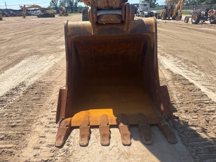 2012-volvo-ecr305cl-image-24