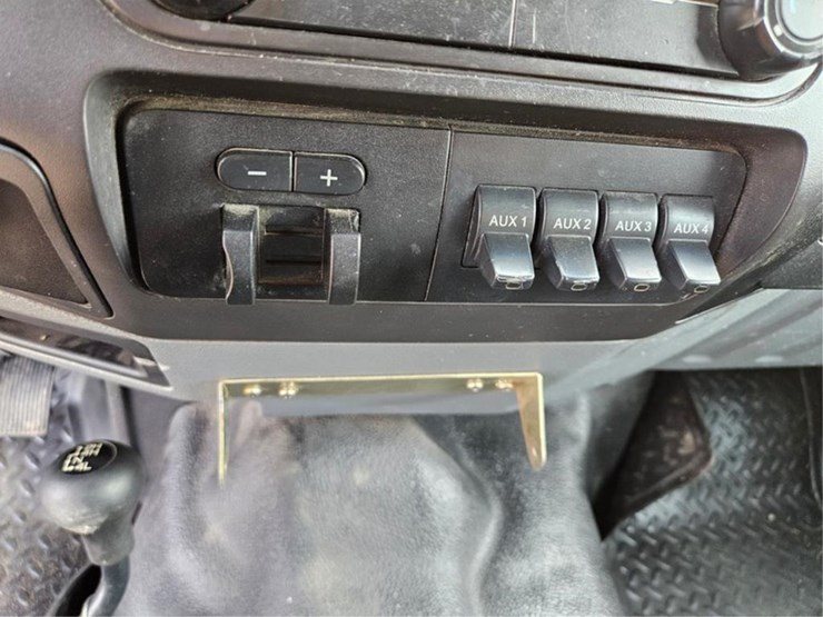 2011-ford-f350-image-42