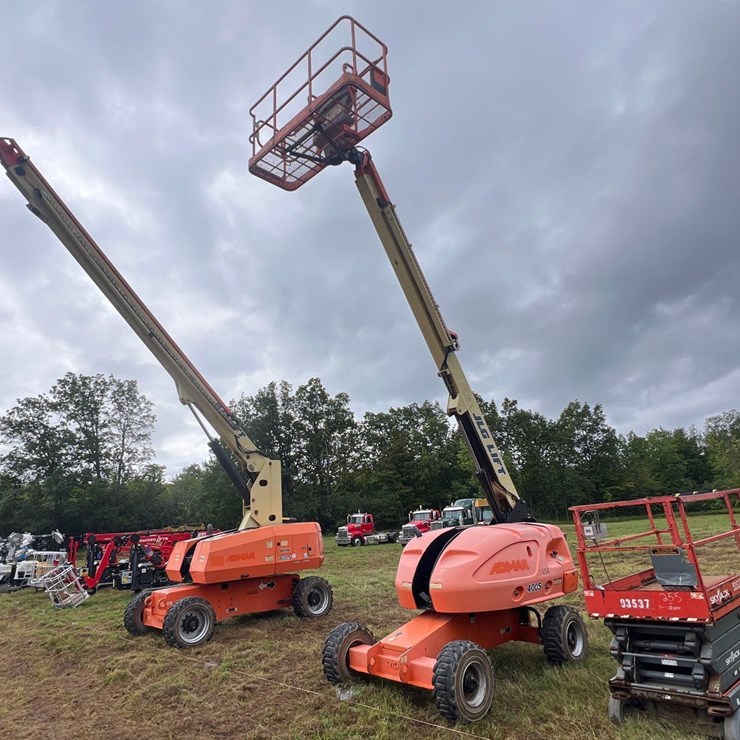 JLG 400S