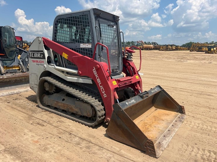 2021-takeuchi-tl8r2-image-6