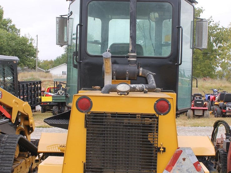 self-propelled-sweeper-3543-image-7