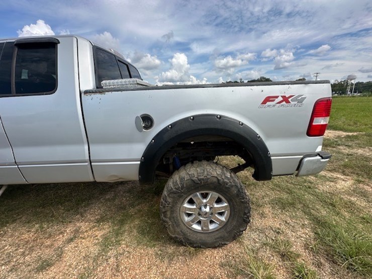2004-ford-f150-image-11