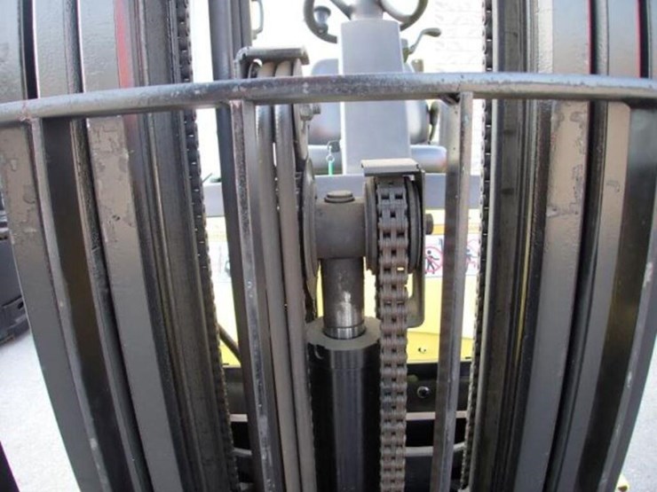2023-hyster-e45z-image-18