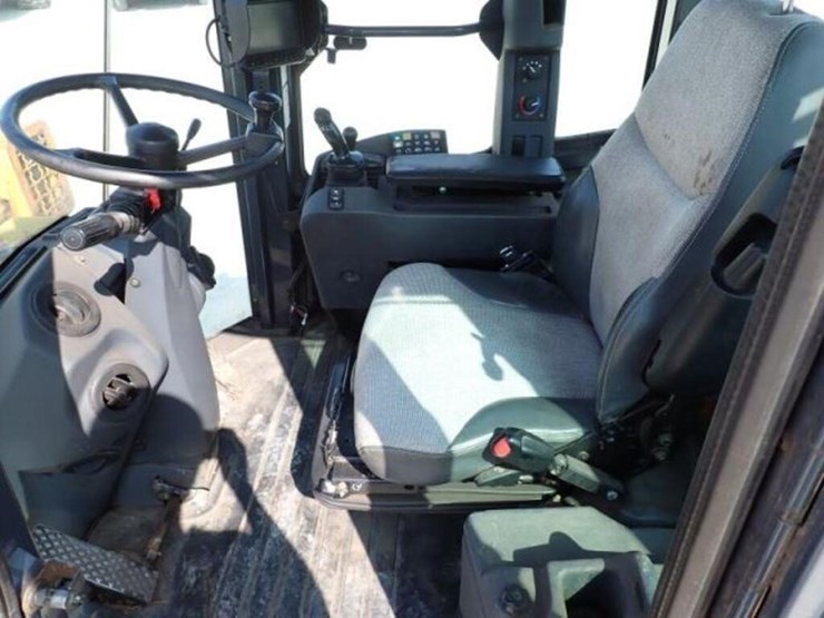 2009-deere-644k-image-18