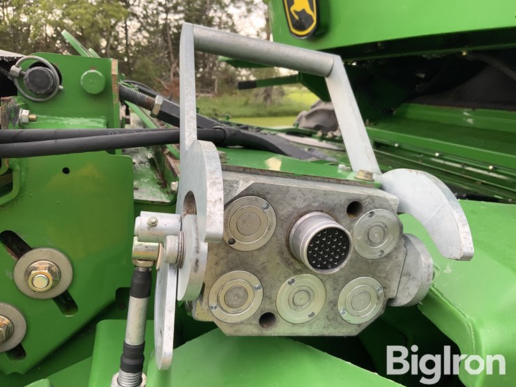 2010-john-deere-9770-sts-image-11