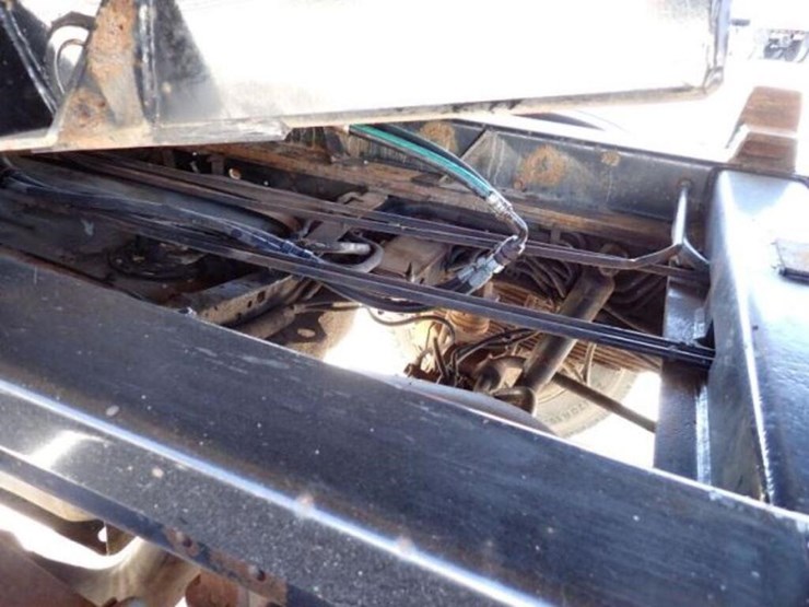 2016-ford-f550-xl-image-57