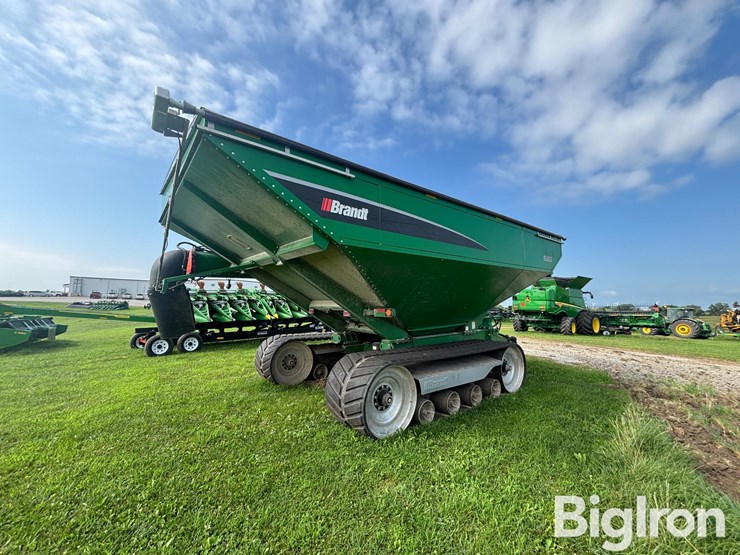 2022-brandt-1520xt-grain-cart-image-5