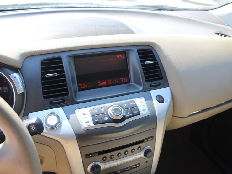 2012-nissan-murano-image-9