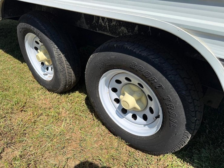 2009-wildwood-x-lite-22rb-camper-image-7