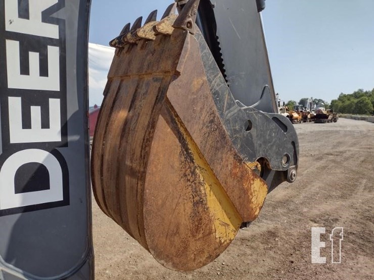 2017-deere-310sl-image-31